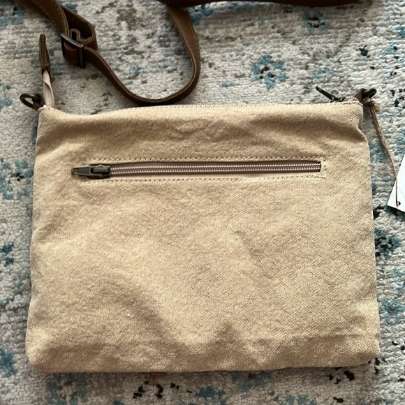 NWT Cott N Curls Bluebird Crossbody - Picture 9 of 16